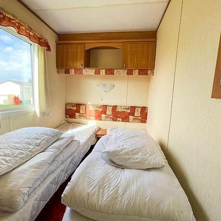 8 Berth Caravan For Hire At Heacham Holiday Park In Norfolk Ref 21024F Hotel Exterior foto