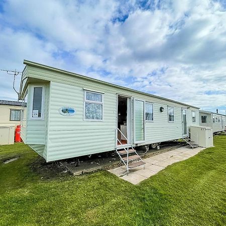8 Berth Caravan For Hire At Heacham Holiday Park In Norfolk Ref 21024F Hotel Exterior foto