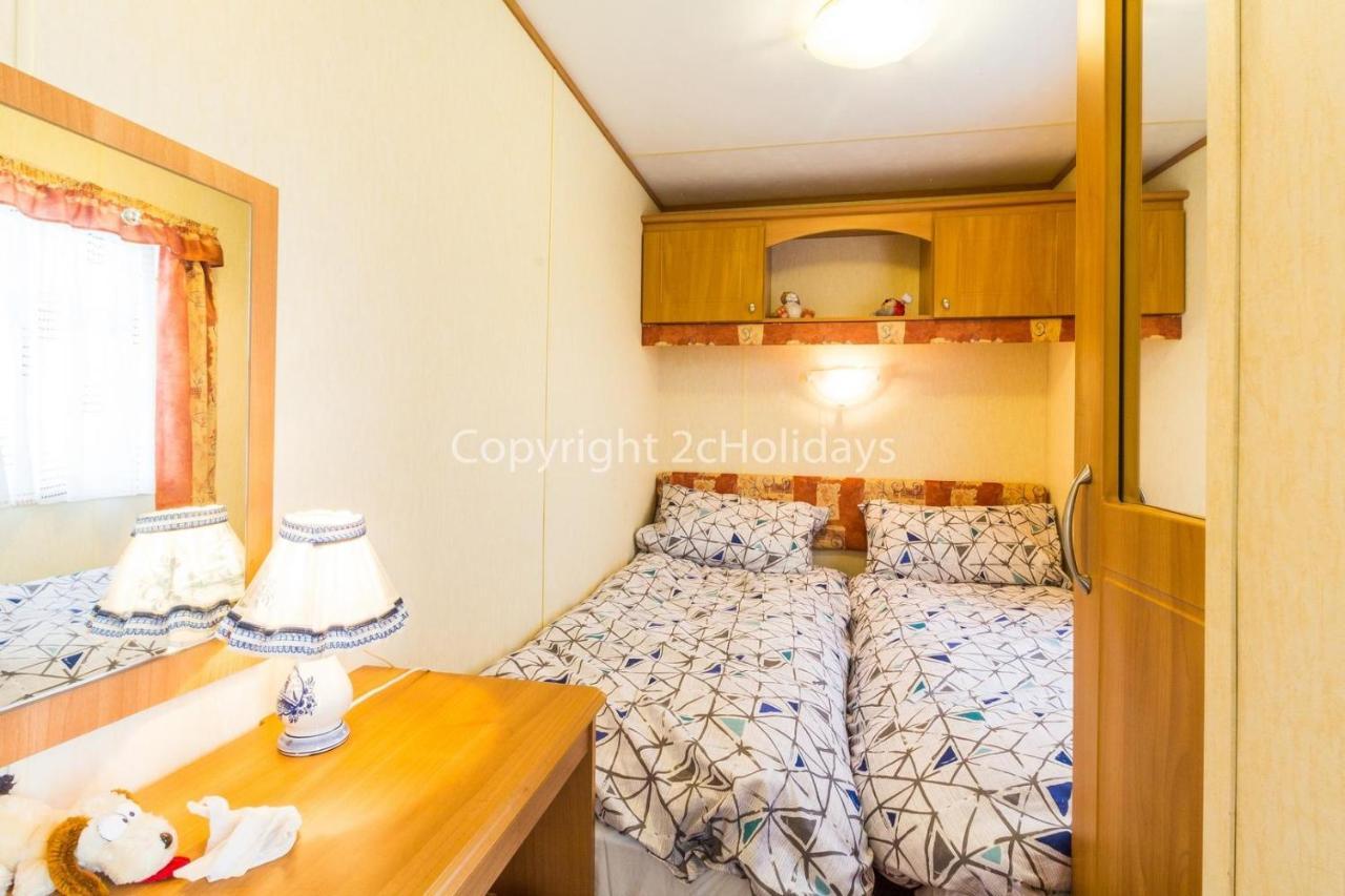 8 Berth Caravan For Hire At Heacham Holiday Park In Norfolk Ref 21024F Hotel Exterior foto